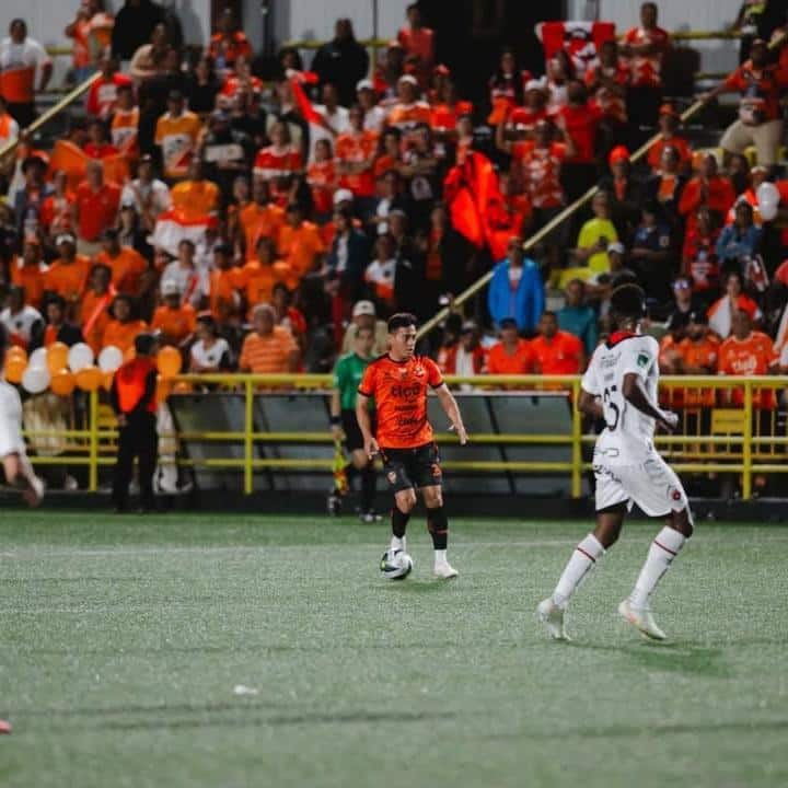 Alajuelense Resiste y Empata en Semifinal: ¿Futuro Brillante o Oscuro?