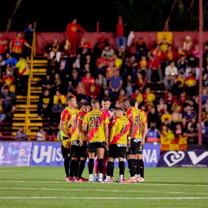 Emoción y Rivalidad en la Final: Alajuelense vs Herediano