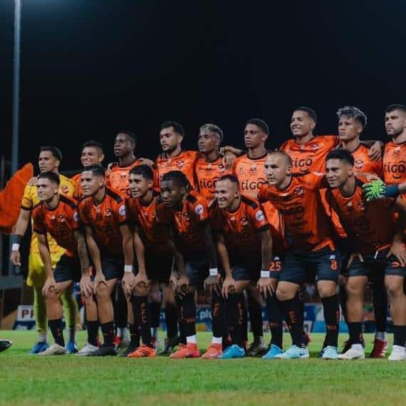 Puntarenas FC: ¿Oportunidad de Renovación o Riesgo de Desmantelamiento?