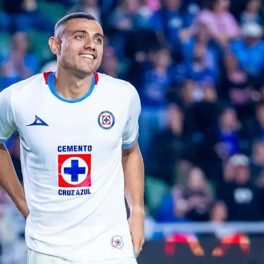 Crisis de Giakoumakis en Cruz Azul: ¿Cambio Inminente?
