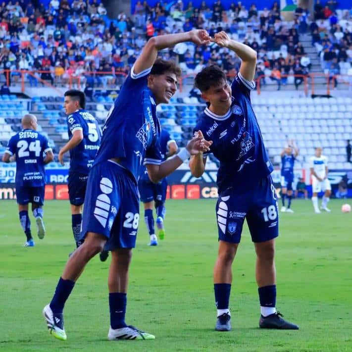 ¡Pachuca Golea 3-0 a Monterrey y Empieza con Éxito el Apertura 2025!